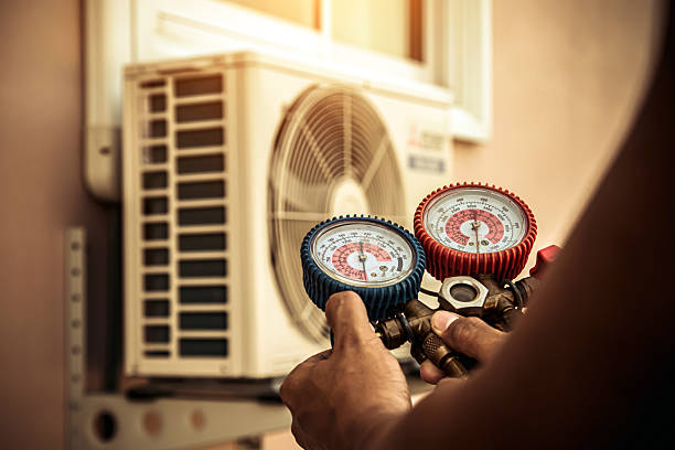 Professional Ductwork Repair technician working in Chandler, IN
